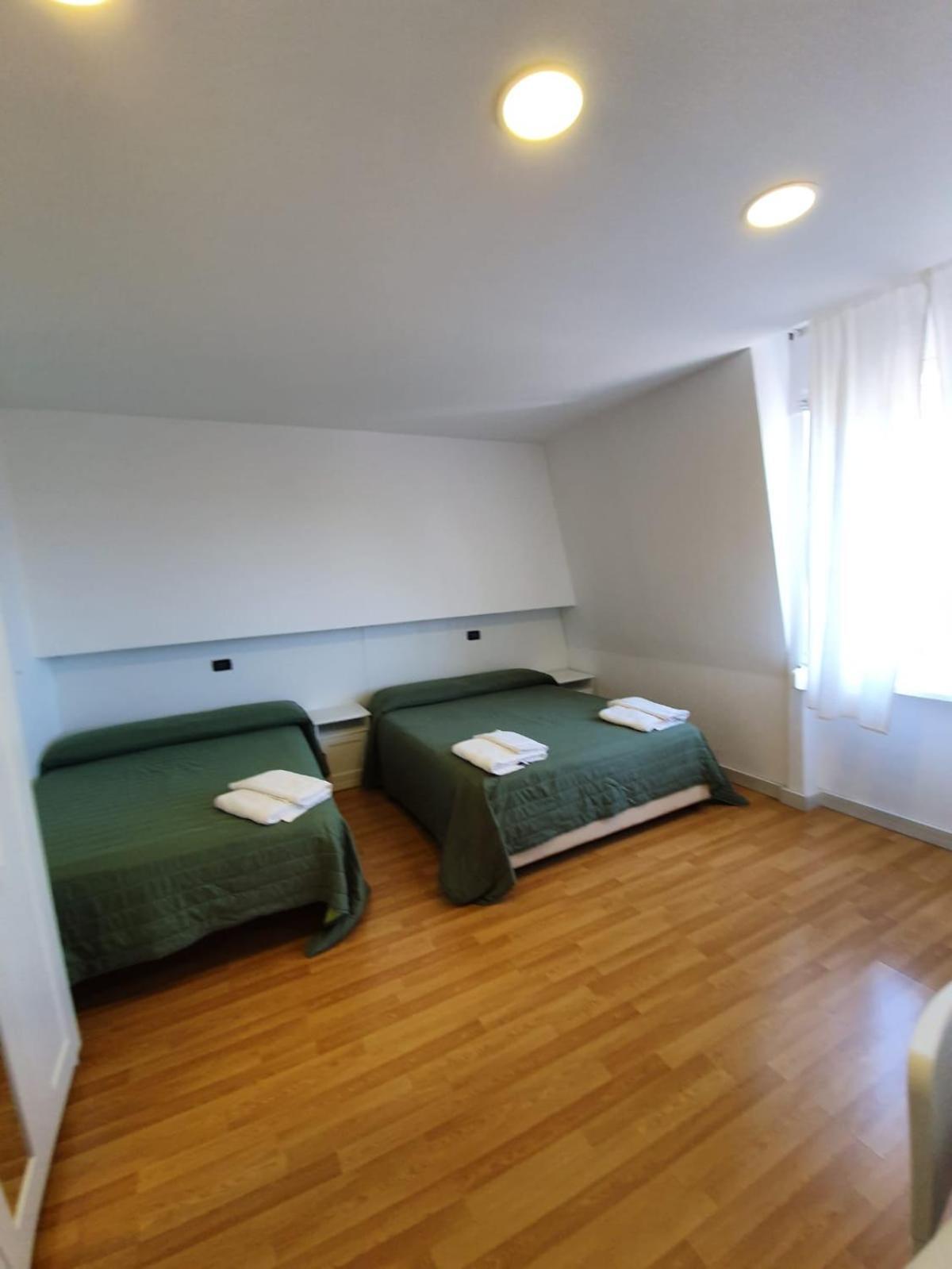Camere Santa Rita San Giovanni Rotondo Oda fotoğraf